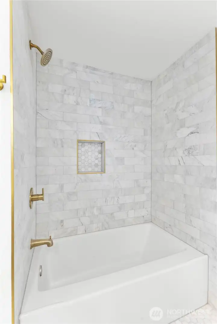 Guest Shower