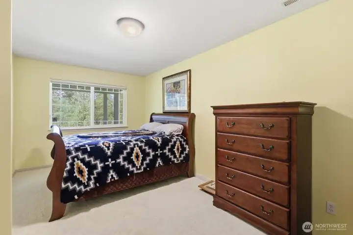 4th bedroom.