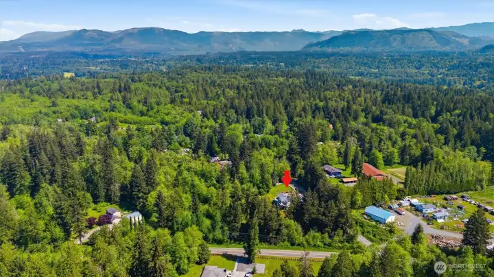 Beautiful location surrounded by Green Nature!