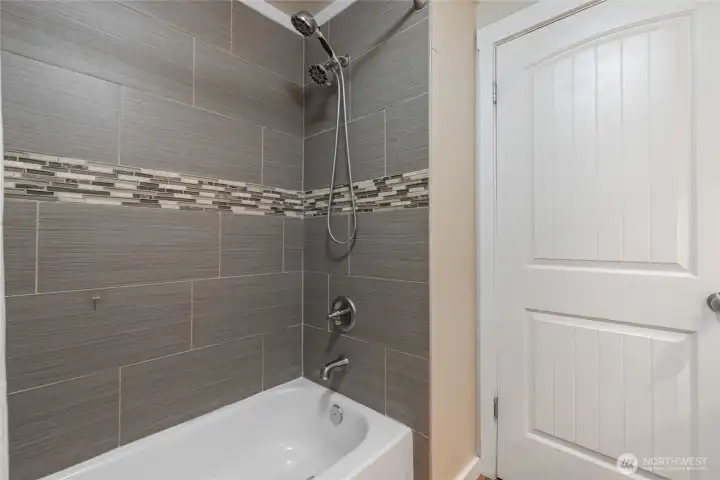 Full bath cont.