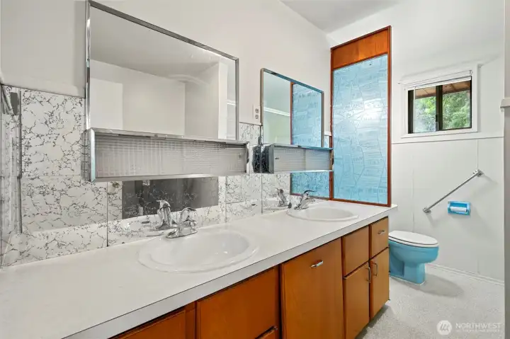 Full Bath