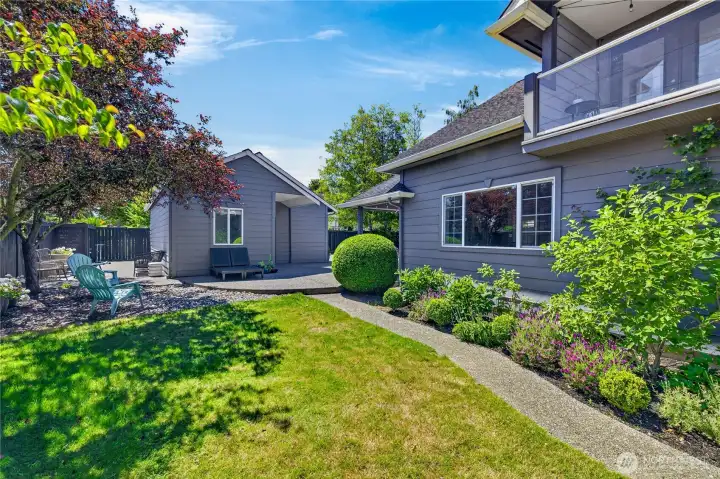 Lovely landscaped yard