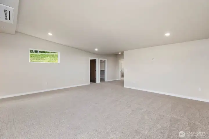 Spacious primary bedroom Spacious primary bedroom