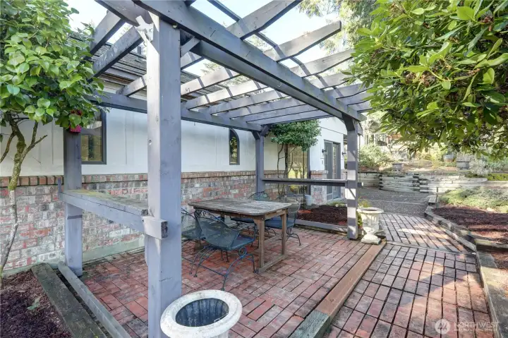 Golf Course Patio Setting