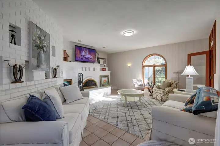 Elegant Living Room.