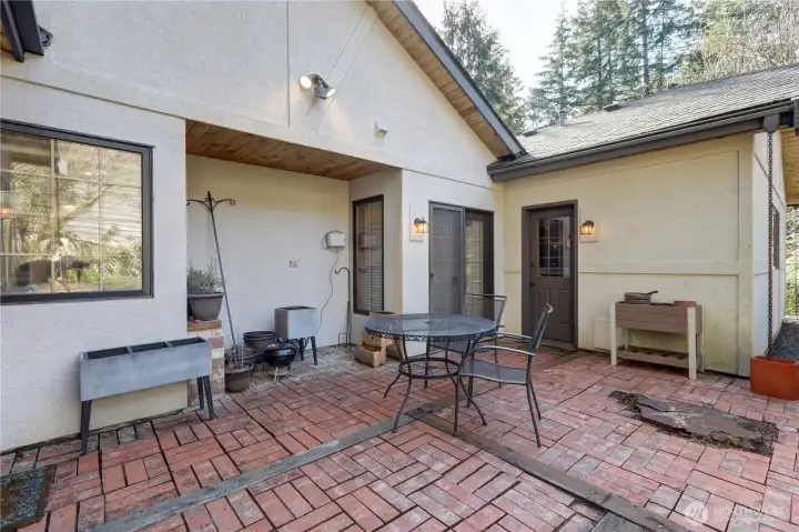 Mini-Suite Courtyard