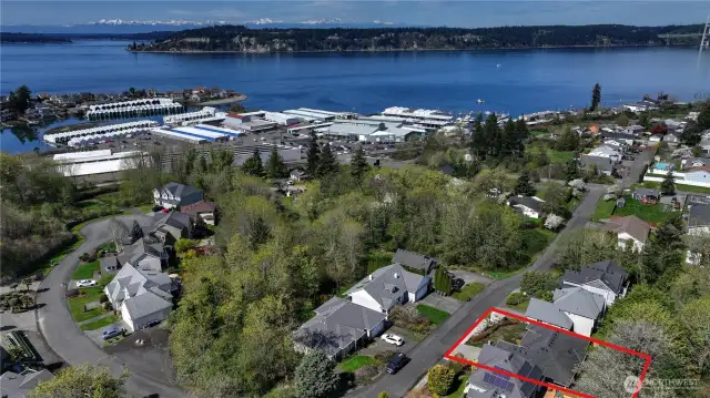 This home feels secluded, but the walkability is actually great!  Down 19th is the marina, a brewery, and a restaurant.  Boat look, have a beverage, eat out, then walk home- love it.  Further north, but still walkable, is The Beach Tavern, Titlow Park, the real beach, and more.  This also means you are close to commuting routes.  Location, location, location!
