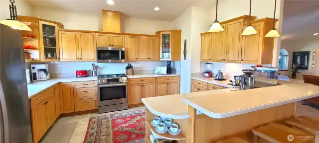 Large Beautiful Kitchen