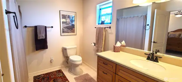 2nd Primary Bath