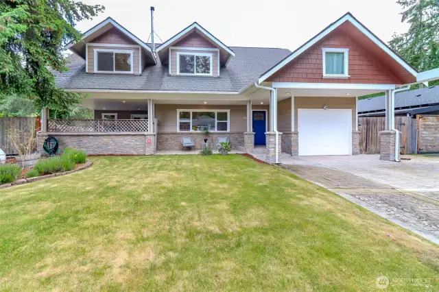 Great opportunity to make this an adult family home 5 bedrooms, 3 baths. Three generous sized bedrooms on the main floor.