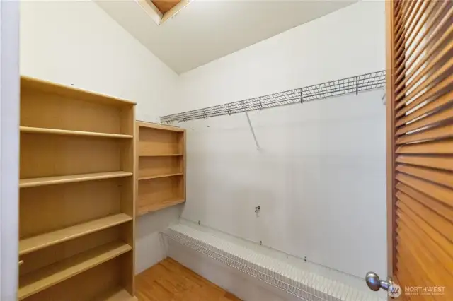 Walk-in-Closet