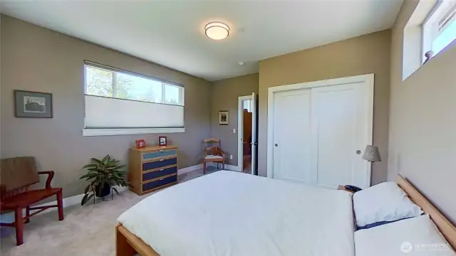 3rd bedroom (on 2nd level)