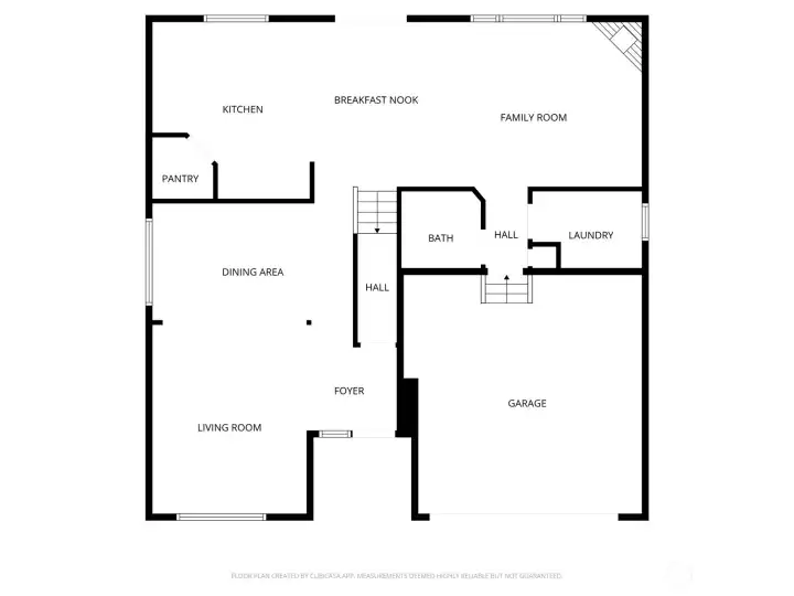 The flow of the downstairs is unmatched for daily use and entertaining. The flow of the downstairs is unmatched for daily use and entertaining.