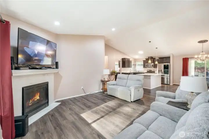 Designer colors, beautiful finishes, spacious, turnkey and ready for you!