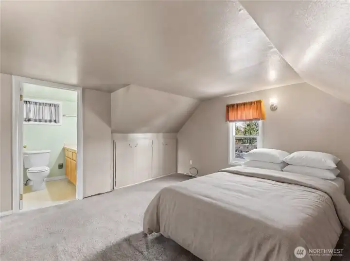 Virtually staged bedding