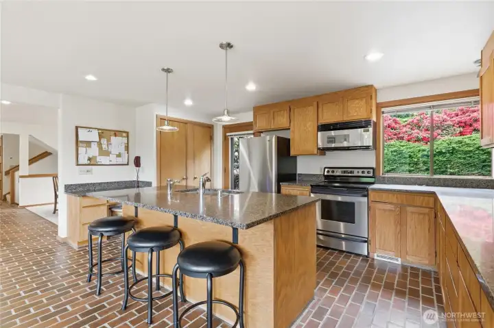 Large island with seating and ample prep space for everyday living and entertaining. Large island with seating and ample prep space for everyday living and entertaining.