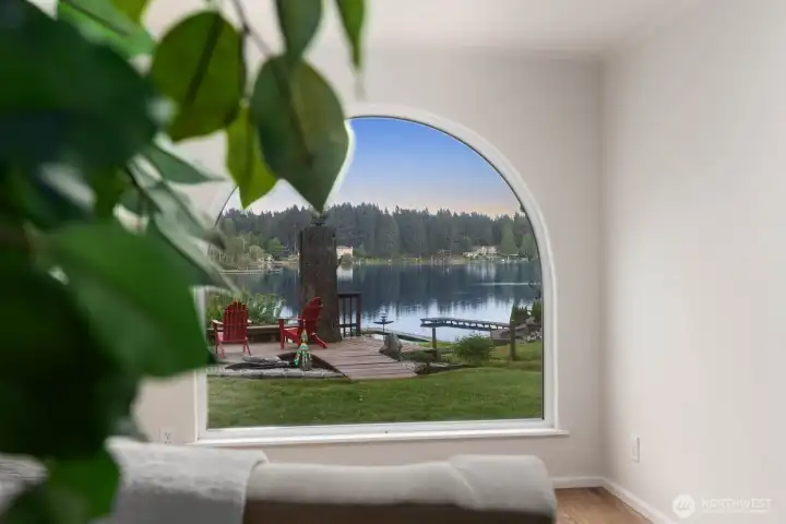 Where every Glance feels like a postcard from cottage Lake. The front row seat to all the beauty that cottage Lake has to offer.