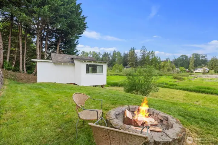 From cozy fire side nights to panoramic waterfront scenery, this property was designed for unforgettable lake living