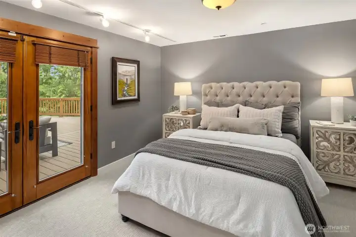 Bedroom #4, a perfect guest suite - w/ensuite