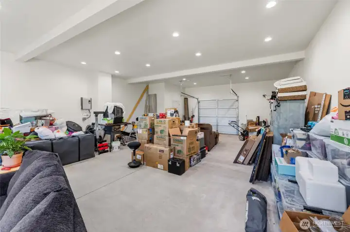 Garage has 1/2 bathroom downstairs. Garage has 1/2 bathroom downstairs.