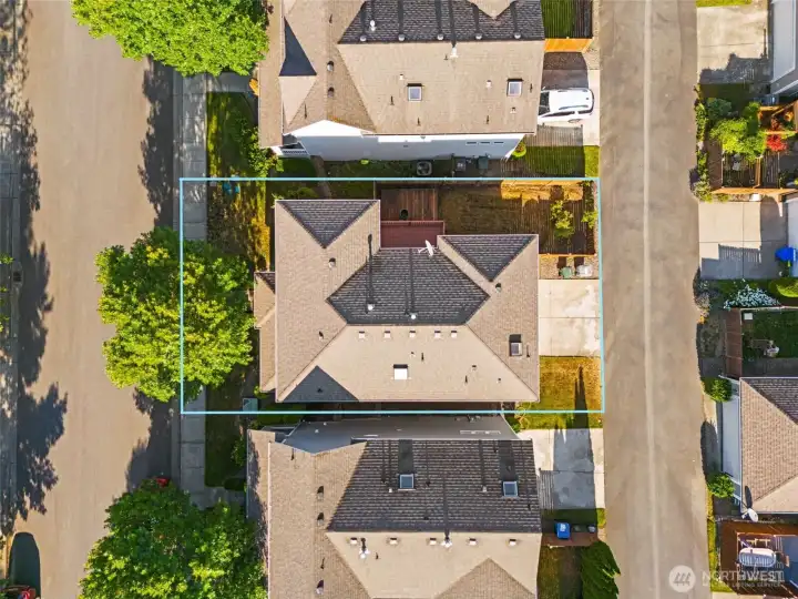Approximate property lines have been added Approximate property lines have been added