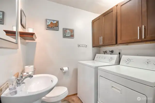 1/2 Bathroom and laundry