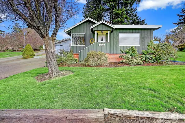 Welcome home to Warm Beach living!