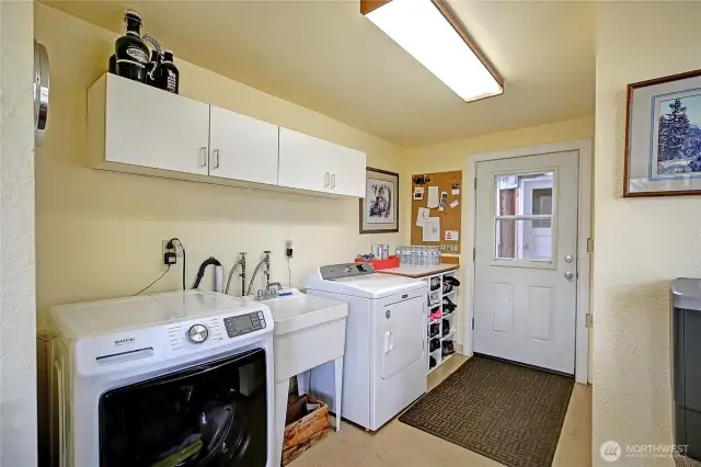 Utility Room. Washer and Dryer to convey.