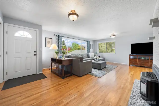 Spacious living room.