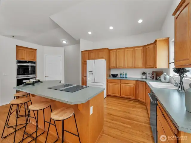Newer double oven and large, walk-in pantry.