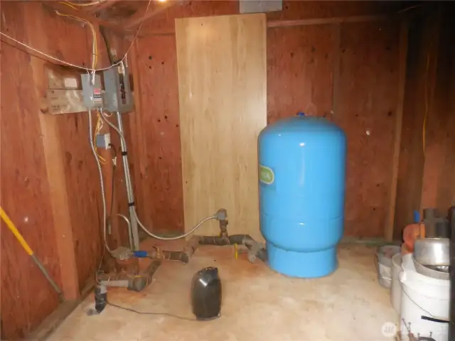 WELL HOUSE