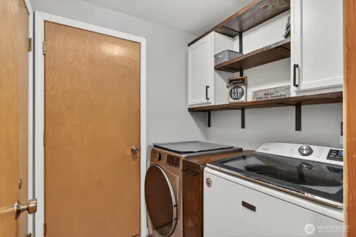Laundry Room, washer, dry do not stay.