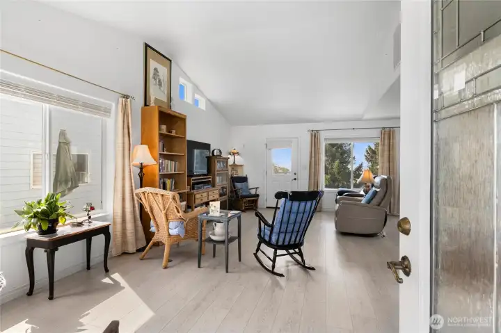 Front entry foyer, large enough for its own sitting area!