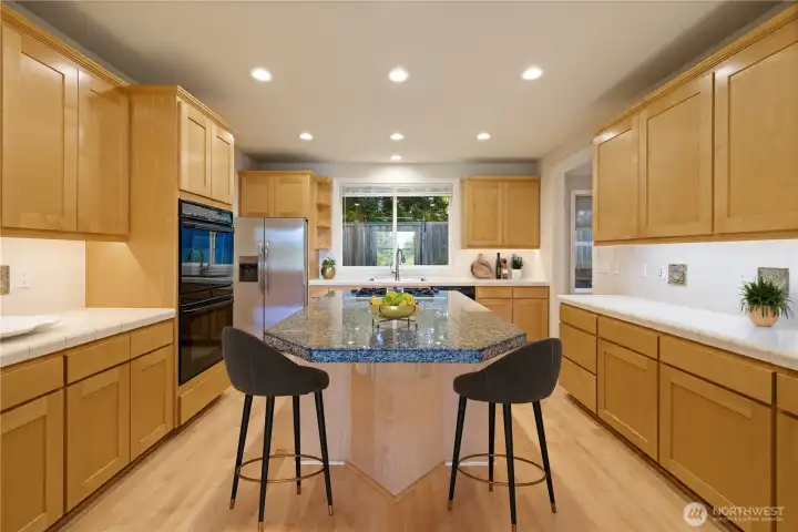Kitchen with large island