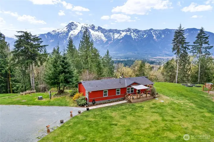 REACH OUT AND TOUCH THE MOUNTAINS!