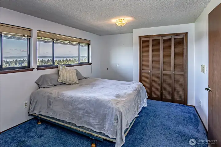Large Upstairs Bedroom (designed to be 2 bedrooms) (view)