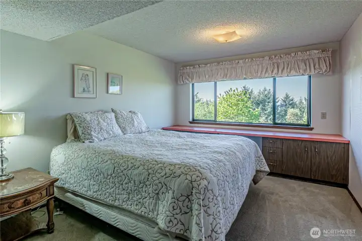 Lower Bedroom