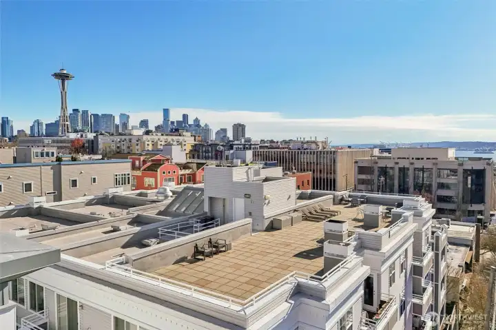 Welcome to vibrant urban living in the best part of Lower Queen Anne!