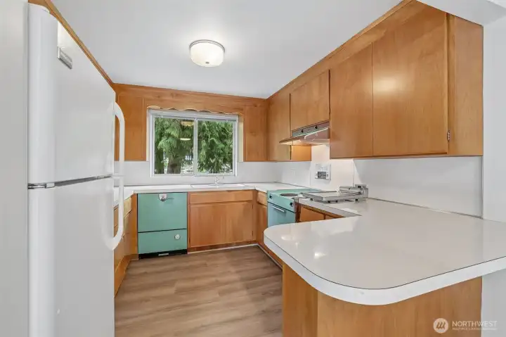 Down stairs kitchen