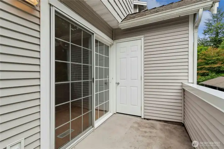 Rear deck overlooking a peaceful treed setting, perfect for relaxing or outdoor dining. Rear deck overlooking a peaceful treed setting, perfect for relaxing or outdoor dining.