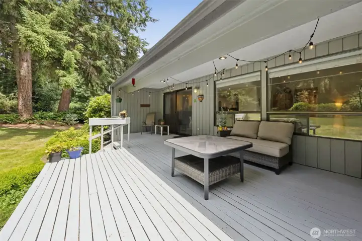 Brink all the patio furniture you like - there's so much space here.
