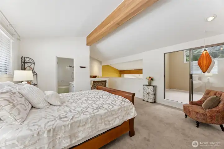 The sliding glass doors shown on the right open to a den/office area. Or you could creat a playroom for the "littles" in your life. Or maybe a celebrity sized walk-in closet?