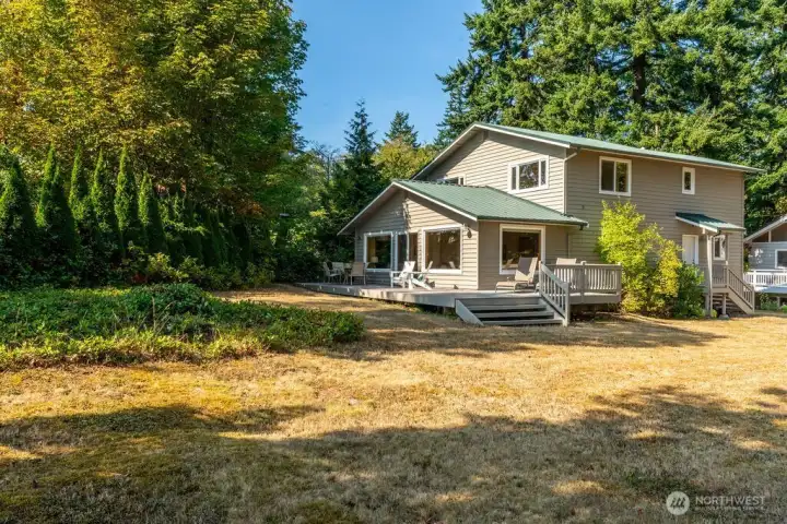 Gorgeous custom home with upscale touches everwhere