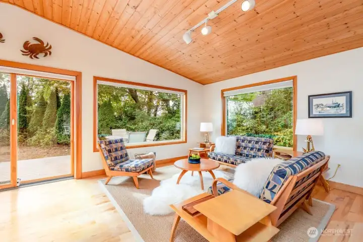 Views from livingroom, dining room, kitchen, bedrooms, office