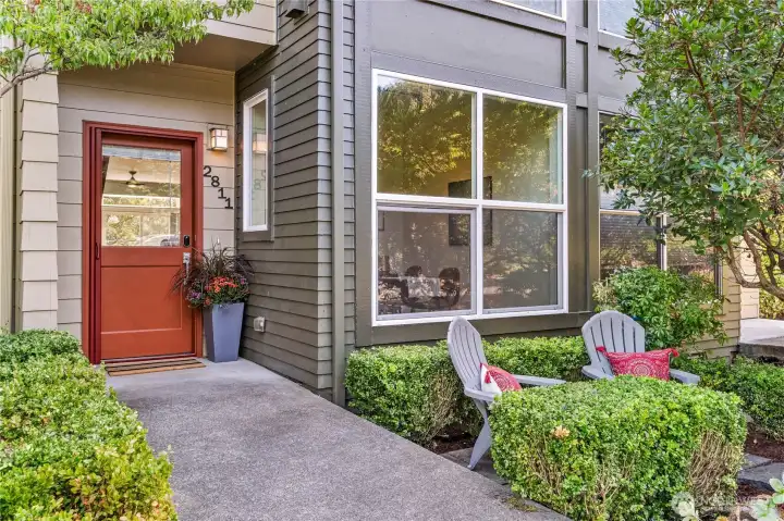 Step inside this Columbia City townhome where modern design shines!