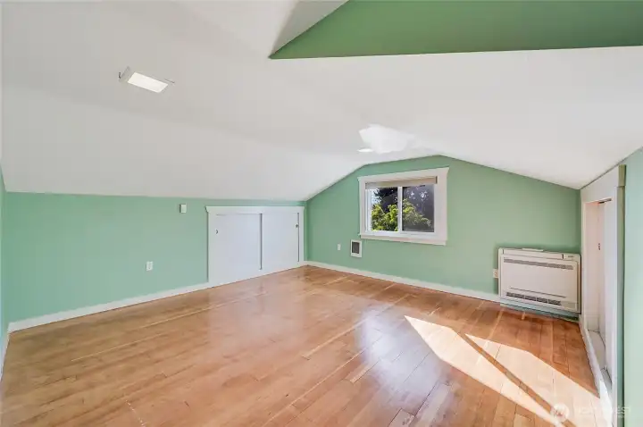 The 4th upstairs bedroom, also has the large closet on the left.