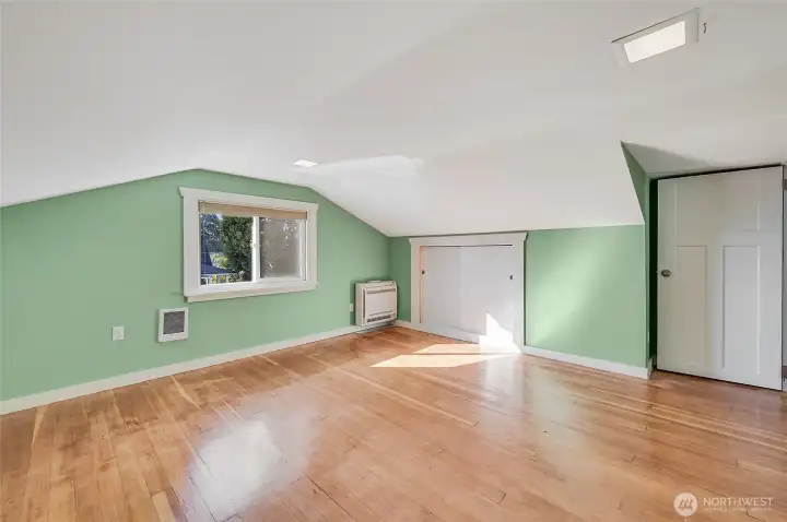 The bedroom is very spacious.