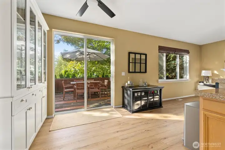 Use this space for informal dining