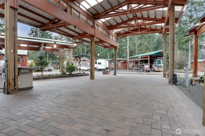 LOOKING FROM THE SHED TO THE STREET