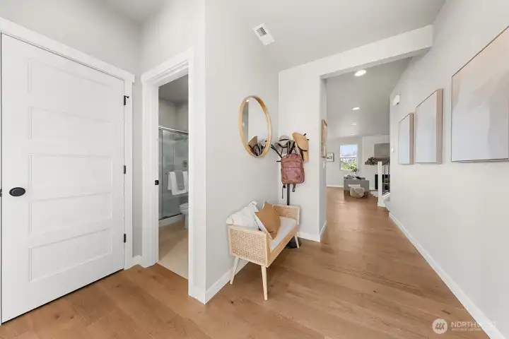 Photographs are for illustrative purposes only. Features, finishes, interior/exterior colors, landscaping and floorplan shown may vary from actual homes built
